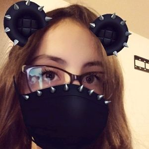 Meet your Posher, Sarahi